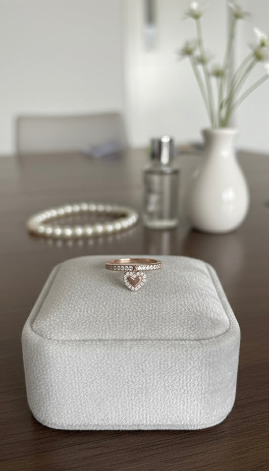 Anillo con Corazon Colgante y Circonias