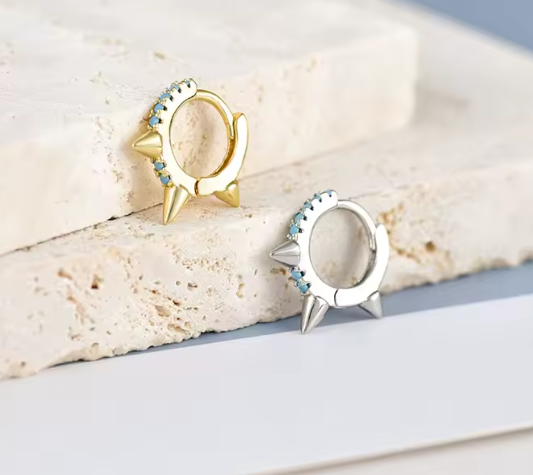Mini Arracadas Turquesa de Espuelas