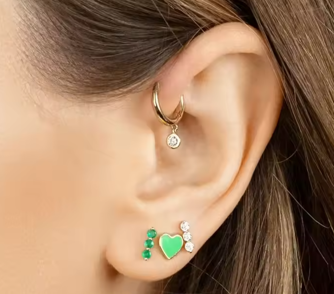 Stud Corazon Esmaltado en Verde