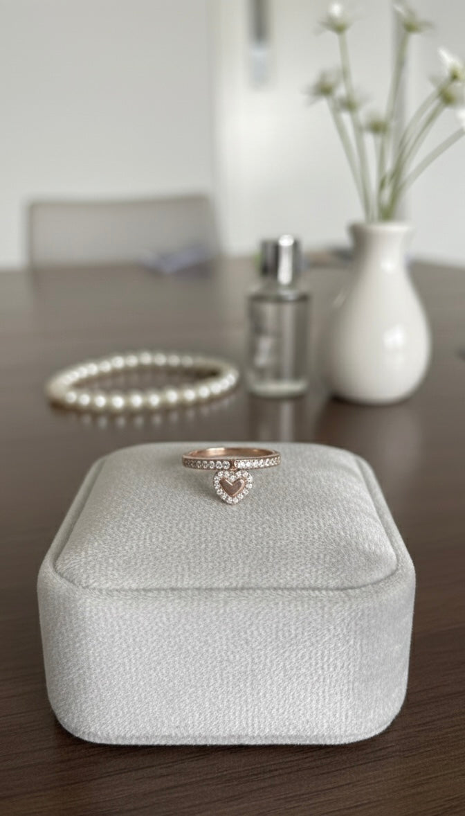 Anillo con Corazon Colgante y Circonias