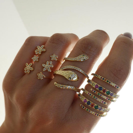 Anillo en Espiral con Circonias de Colores