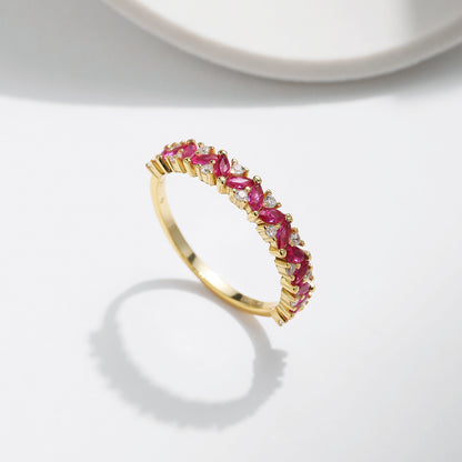 Anillo V con zirconias Rojas y Blancas