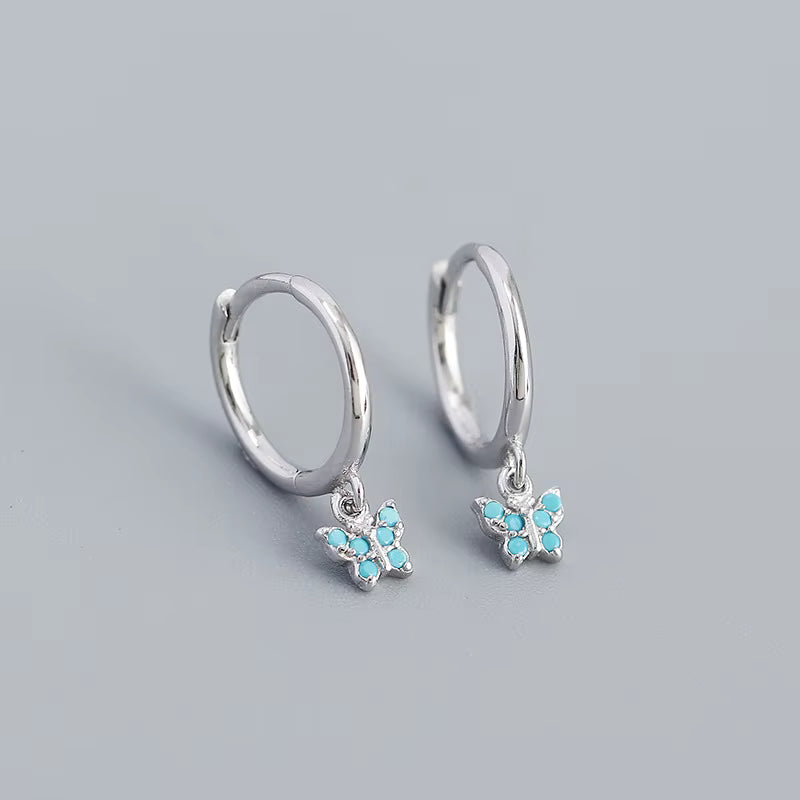 Arracadas con Mini Mariposa Colgante Turquesa