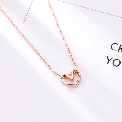 Collar Corazon Vacio en el centro