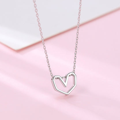 Collar Corazon Vacio en el centro