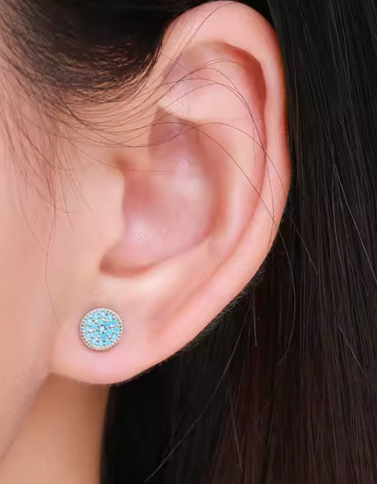 Stud Circulares con Circonias Tirquesa