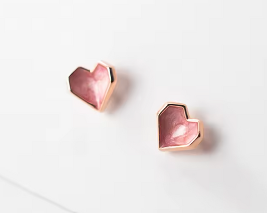 Stud de Corazon Esmaltado en Rosa Pastel