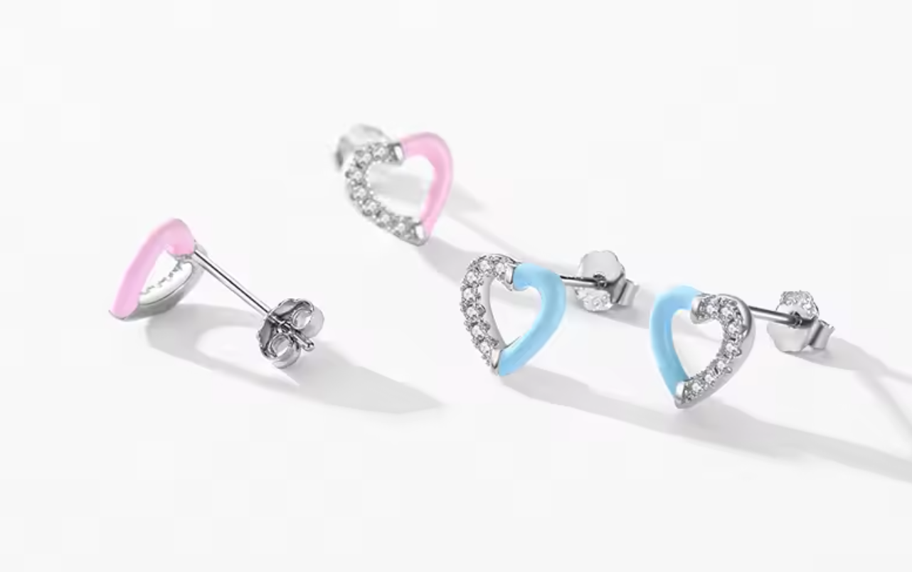 Stud Corazon Hueco Esmalte Azul