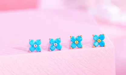 Stud de Mini Flores con Piedras Turquesa